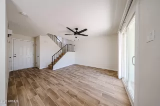 Photo #6: 6918921 Listing 