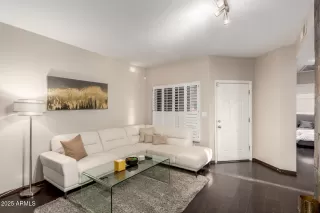 Photo #3: 6919027 Listing