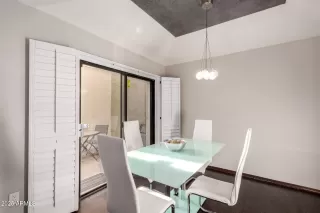 Photo #5: 6919027 Listing