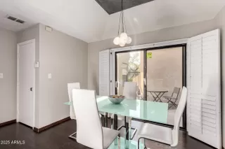 Photo #6: 6919027 Listing