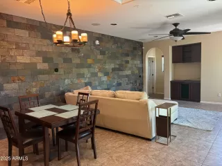 Photo #4: 6919028 Listing 