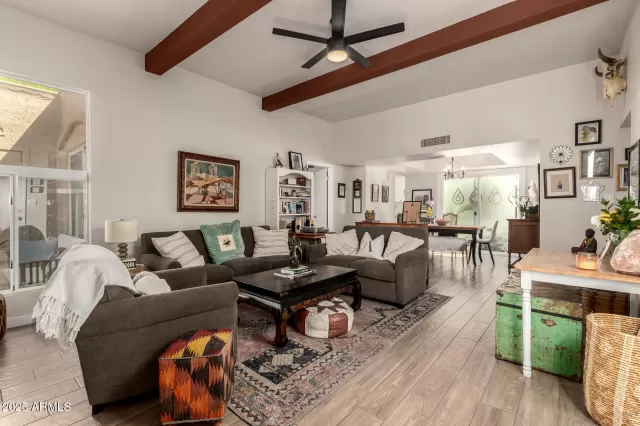 MLS: 6919165 Condo For Sale