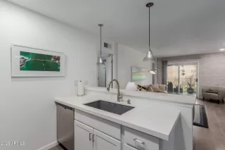 Photo #6: 6919172 Listing 