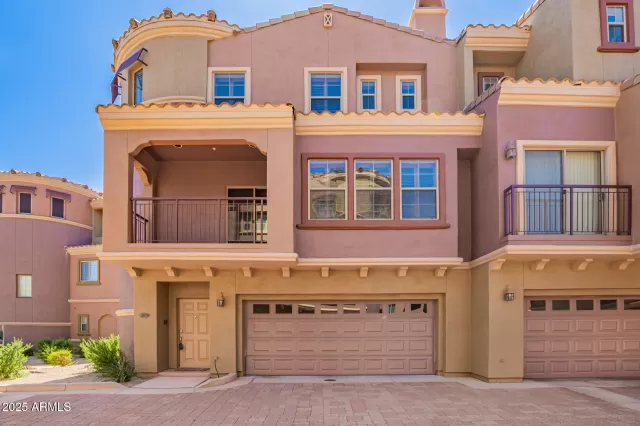 MLS: 6919245 Condo For Sale