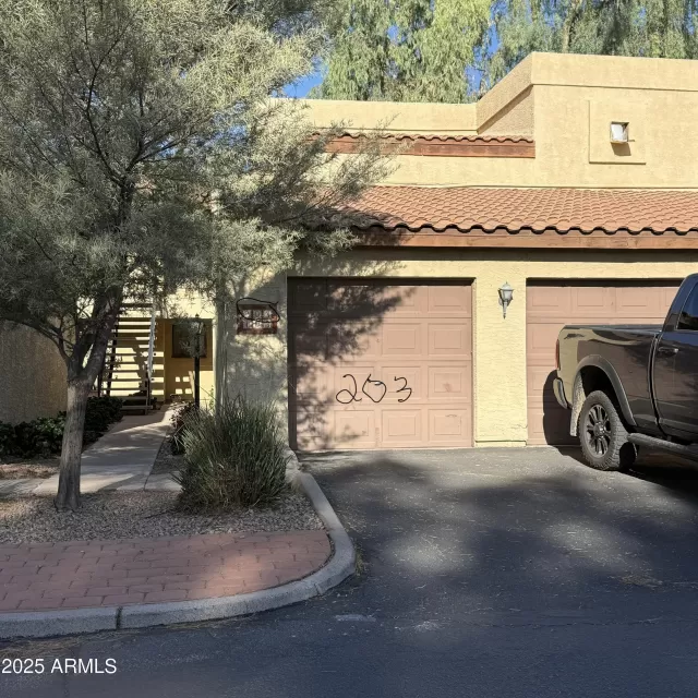 MLS: 6919300 Condo For Sale