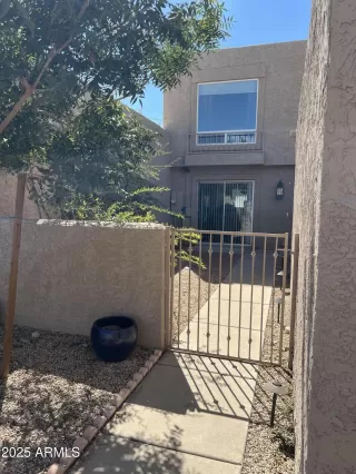 Photo #2: 6919328 Listing 