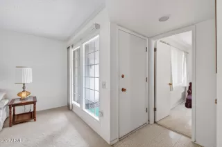 Photo #6: 6919330 Listing