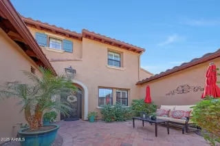 Photo #2: 6919332 Listing 