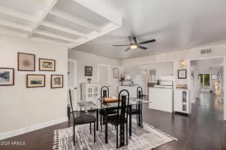 Photo #5: 6919389 Listing