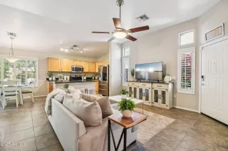 Photo #3: 6919471 Listing 