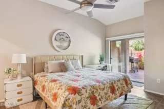 Photo #5: 6919471 Listing 