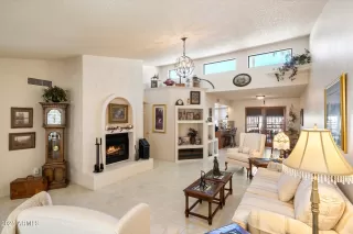 Photo #1: 6919506 Listing 