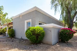 Photo #3: 6919521 Listing