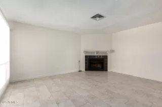 Photo #6: 6919521 Listing