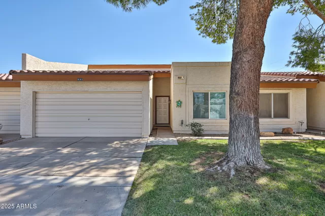 MLS: 6919535 Condo For Sale