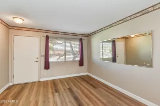 Photo #3: 6919632 Listing