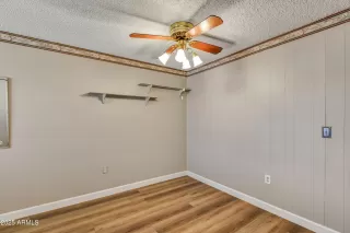 Photo #5: 6919632 Listing