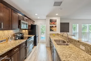 Photo #2: 6919654 Listing 