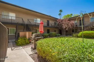 More Details about MLS # 6919708 : 6530 N 12TH STREET#10