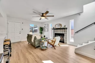 Photo #3: 6919790 Listing