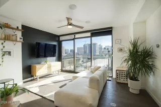 Photo #1: 6919801 Listing 