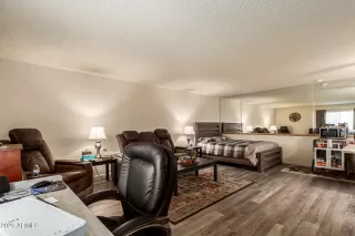 Photo #6: 6919864 Listing 