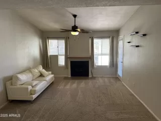 Photo #3: 6919871 Listing