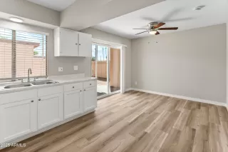 Photo #5: 6919985 Listing