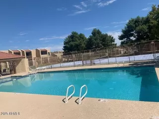 Photo #5: 6920022 Listing