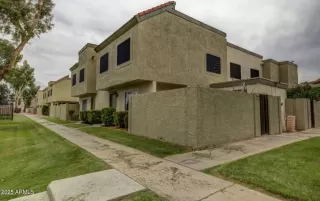 More Details about MLS # 6920057 : 5871 N 47TH DRIVE