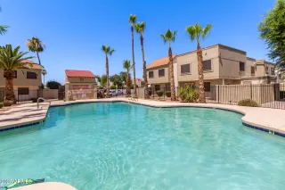 Photo #2: 6920057 Listing