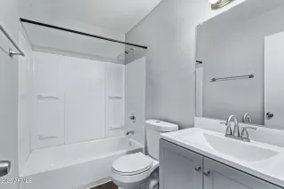 Photo #5: 6920057 Listing