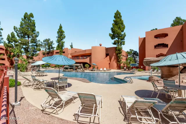 MLS: 6920102 Condo For Sale