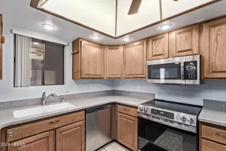 Photo #4: 6920102 Listing