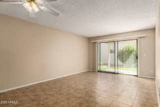 Photo #6: 6920225 Listing 