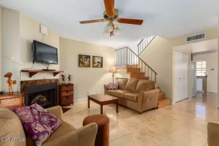 Photo #5: 6920301 Listing