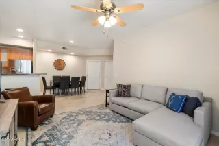 Photo #5: 6920335 Listing 