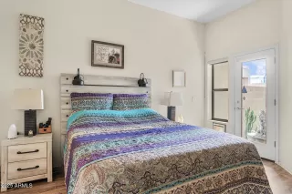 Photo #4: 6920387 Listing