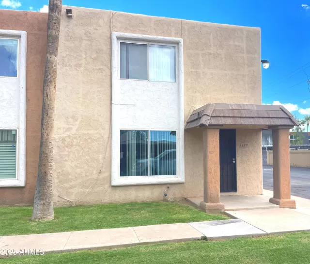 MLS: 6920425 Condo For Sale