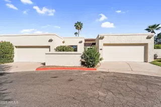 More Details about MLS # 6920594 : 4727 E EUCLID AVENUE