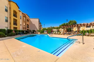 Photo #5: 6920738 Listing 