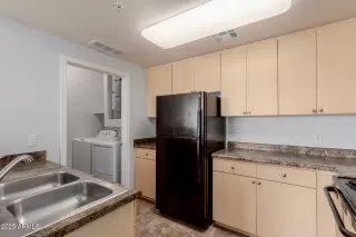 Photo #4: 6920770 Listing