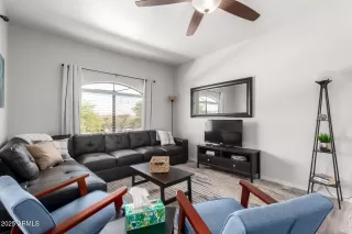 Photo #3: 6920788 Listing 