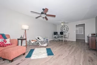 Photo #3: 6920893 Listing