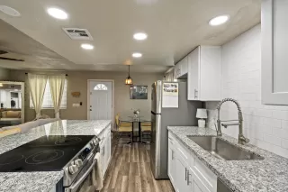 Photo #3: 6920950 Listing 