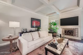 Photo #6: 6921198 Listing 