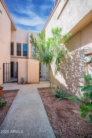 Photo #2: 6921222 Listing