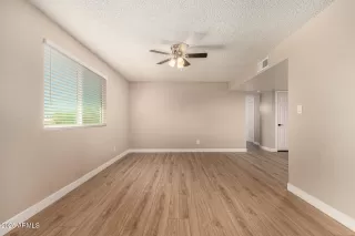 Photo #4: 6921374 Listing