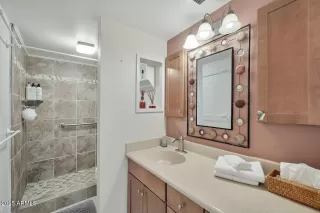 Photo #1: 6921520 Listing 