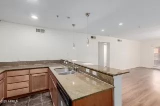 Photo #1: 6921540 Listing